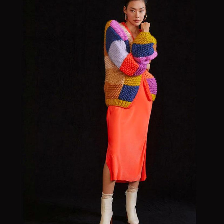 Damer Grovstickad Cardigan med färgglad Patchwork-design Mirla-Eva Jonsson