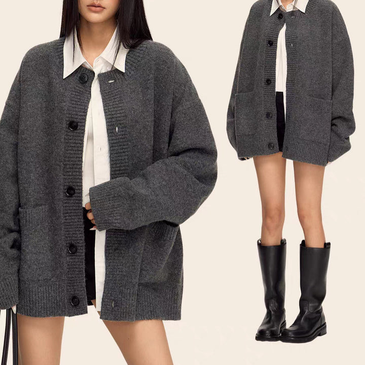 Damer Grovstickad Cardigan med oversize passform och stora knappdetaljer Mirla-Eva Jonsson