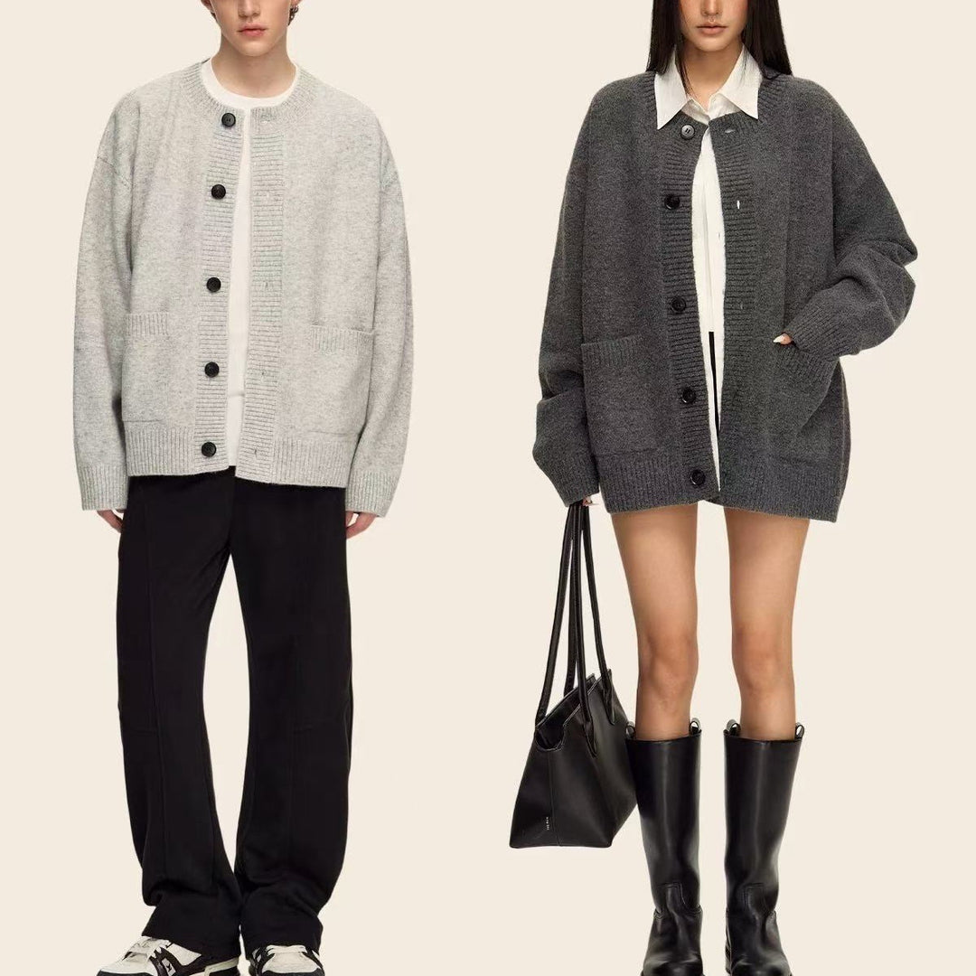 Damer Grovstickad Cardigan med oversize passform och stora knappdetaljer Mirla-Eva Jonsson