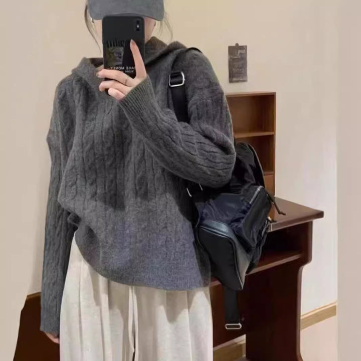 Damer Grovstickad Hoodie med Flätmönster och Avslappnad Passform Eva Jonsson-Eva Jonsson