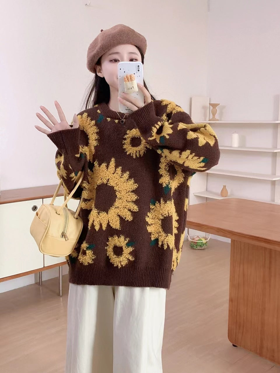 Damer Grovstickad Tröja med Florala Applikationer Eva Jonsson-Eva Jonsson