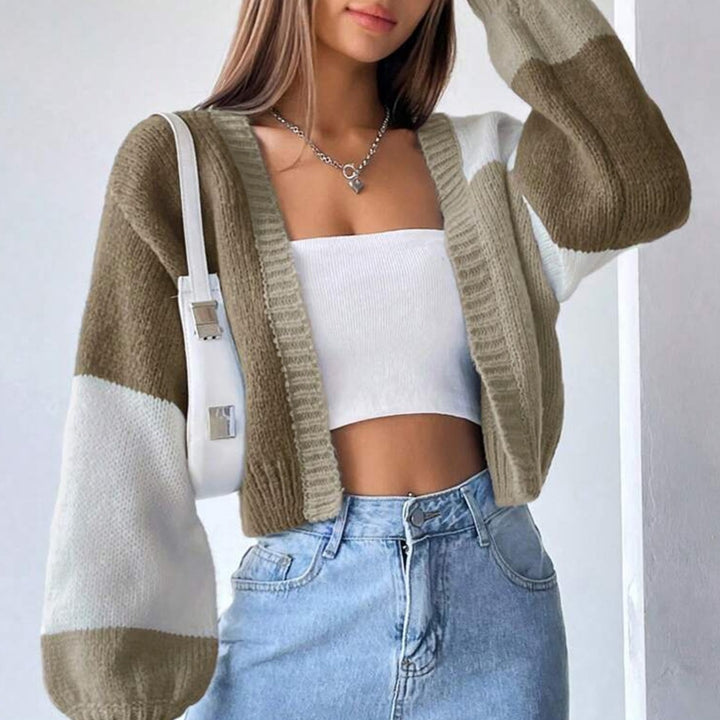 Damer Grovstickad cardigan med ballongformade ärmar och modernt design Eva Jonsson-Eva Jonsson