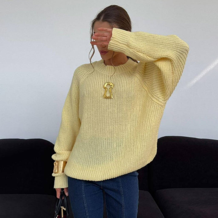 Damer Grovstickad tröja med avslappnad passform och raglanärmar Mirla-Eva Jonsson
