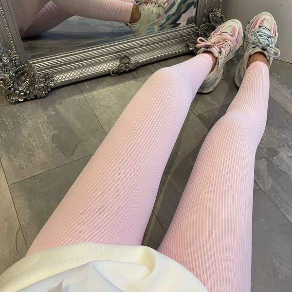 Damer Hög Kvalitet Ribbad Design Leggings med Hög Midja Mirla-Eva Jonsson