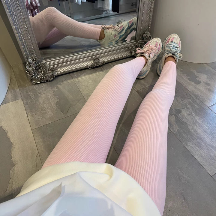 Damer Hög Kvalitet Ribbad Design Leggings med Hög Midja Mirla-Eva Jonsson