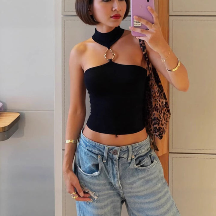 Damer Hög krage Crop-top med dekorativ ringdetalj Eva Jonsson-Eva Jonsson