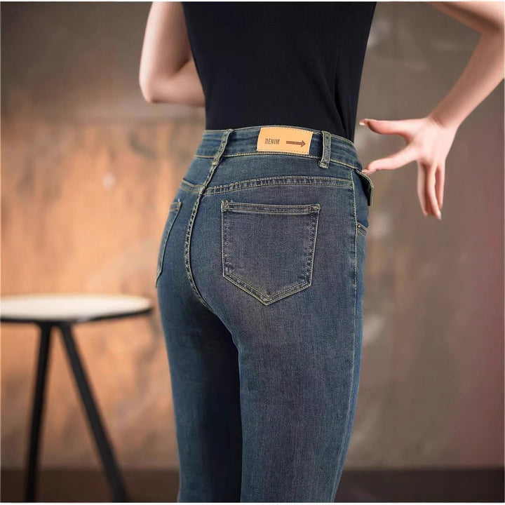 Damer Högmidjade Bootcut Jeans med elegant passform Mirla-Eva Jonsson
