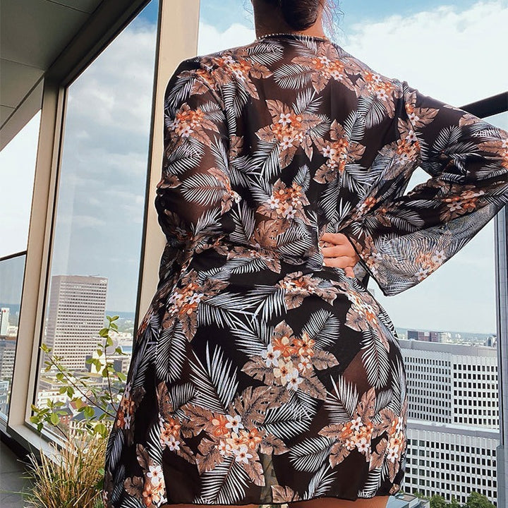 Damer Högskuren Bikini med blommig Kimono Mirla-Eva Jonsson