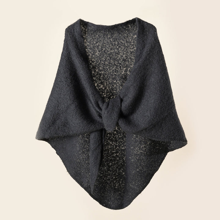Damer KRAMMIG Wrap poncho med moderna fransar och elegant design Mirla-Eva Jonsson