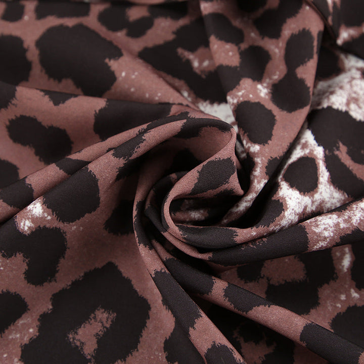 Damer Kimono-morgonrock med leopardmönster och lös passform Mirla-Eva Jonsson