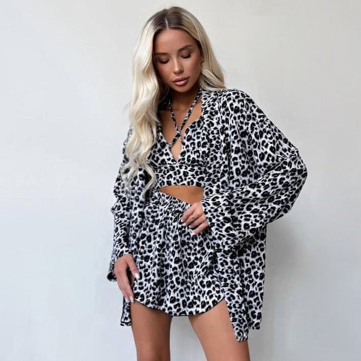 Damer Kimono-morgonrock med leopardmönster och lös passform Mirla-Eva Jonsson