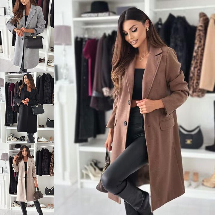 Damer Klassisk Oversized Kappa med elegant Slåkrage och praktiska Fickor Mirla-Eva Jonsson