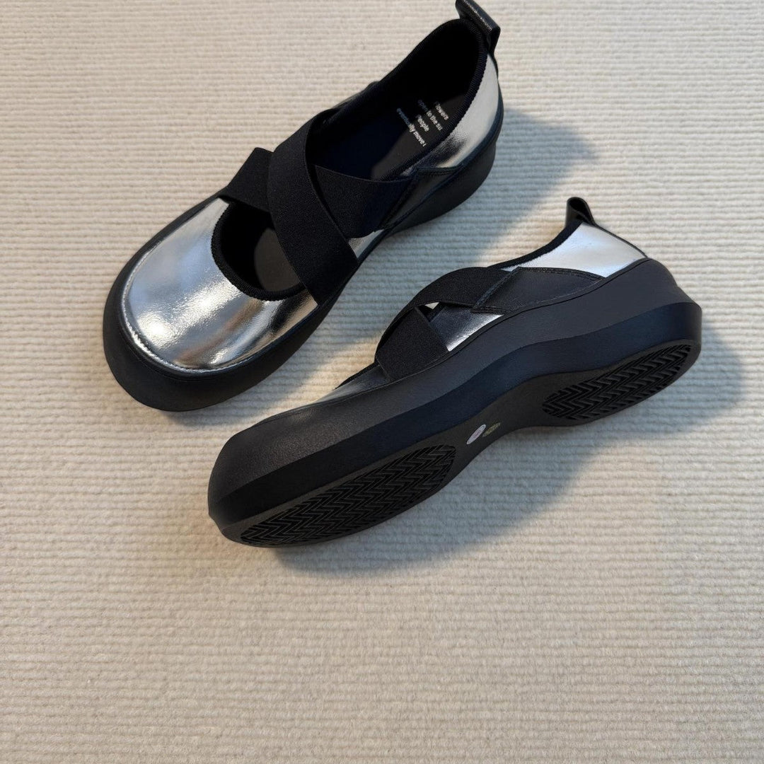 Damer Komfort-sneakers med elastiskt korsband och vadderad sula Mirla-Eva Jonsson