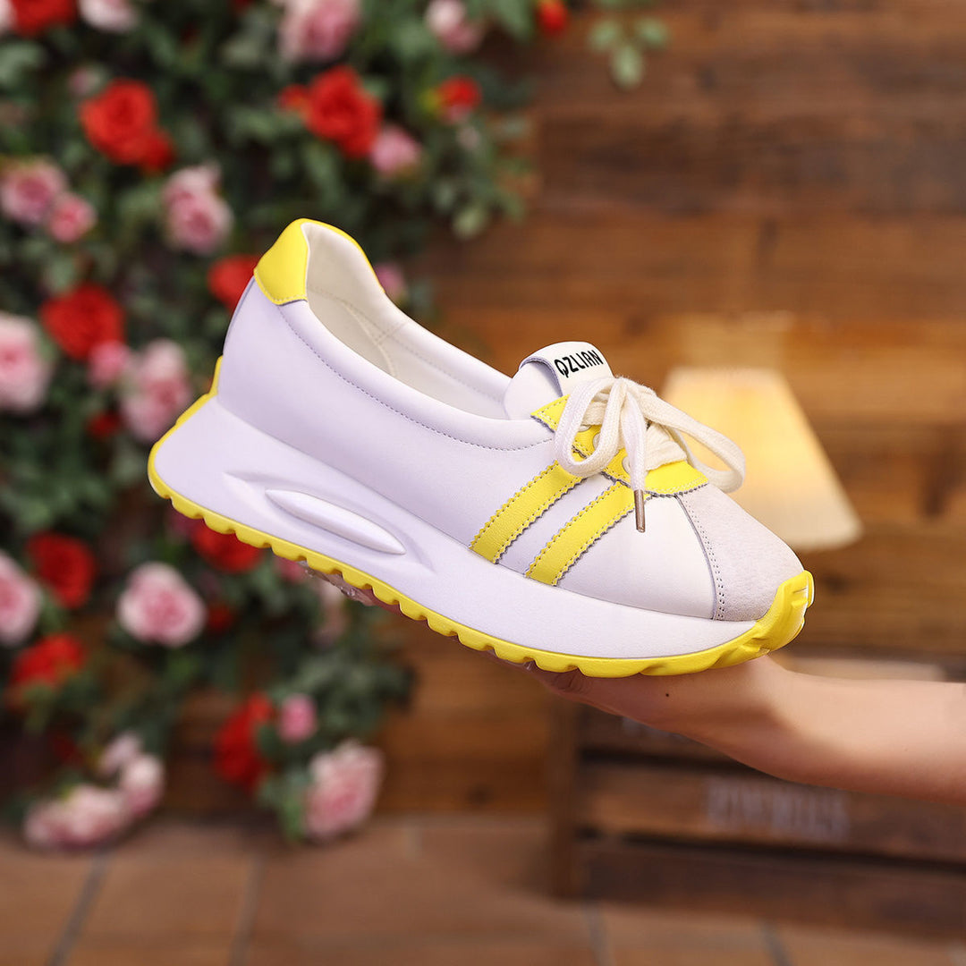 Damer Komfortabla Sneakers i moderiktig mix av läder och textil Mirla-Eva Jonsson