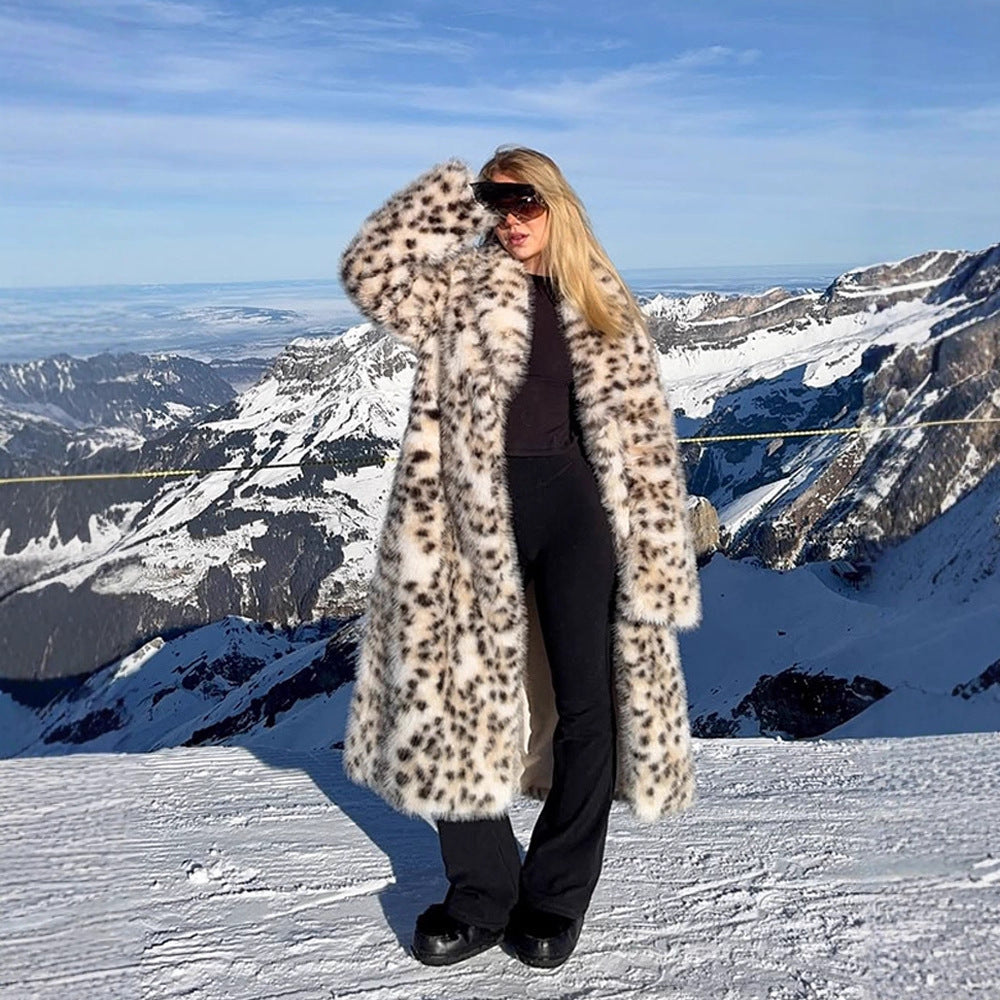 Damer Konstpäls Kappa med elegant leopardmönster Mirla-Eva Jonsson