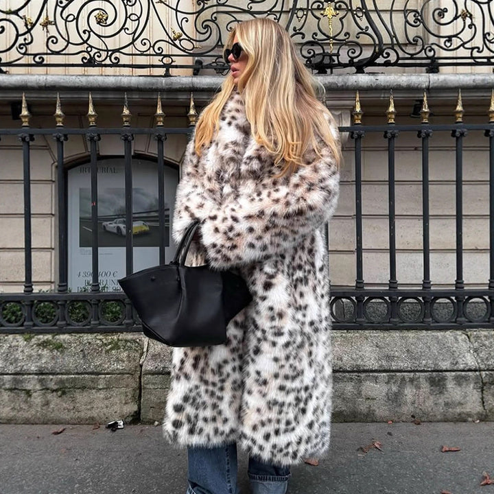 Damer Konstpäls Kappa med elegant leopardmönster Mirla-Eva Jonsson
