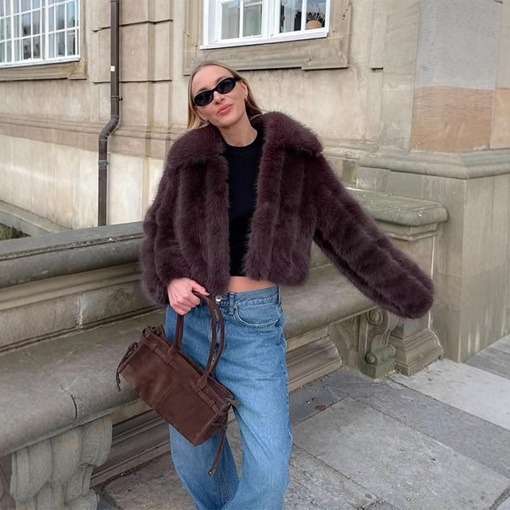 Damer Konstpälsjacka i moderiktig Cropped-stil Eva Jonsson-Eva Jonsson