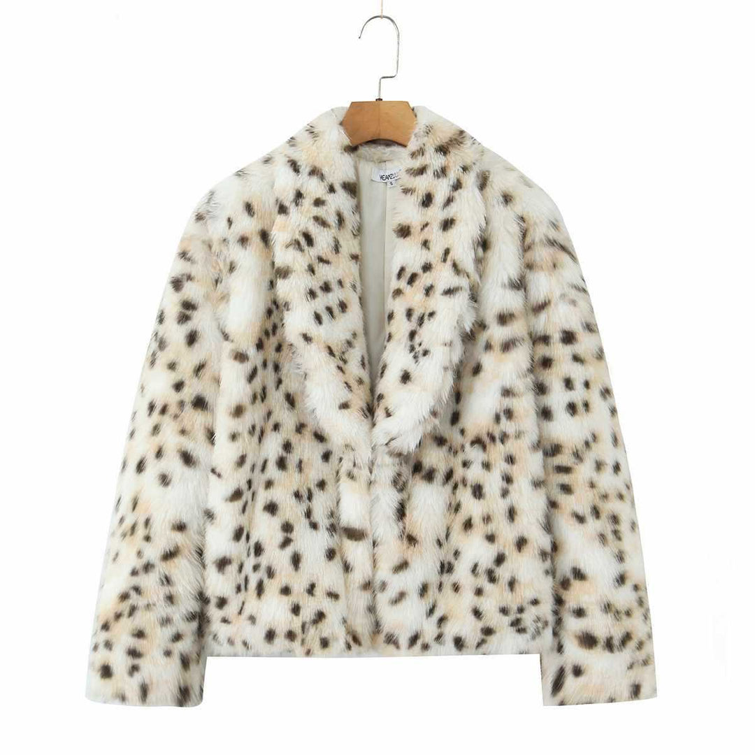 Damer Konstpälsjacka med elegant leopardmönster Mirla-Eva Jonsson