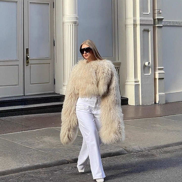 Damer Konstpälsjacka med voluminös krage och eleganta detaljer Eva Jonsson-Eva Jonsson