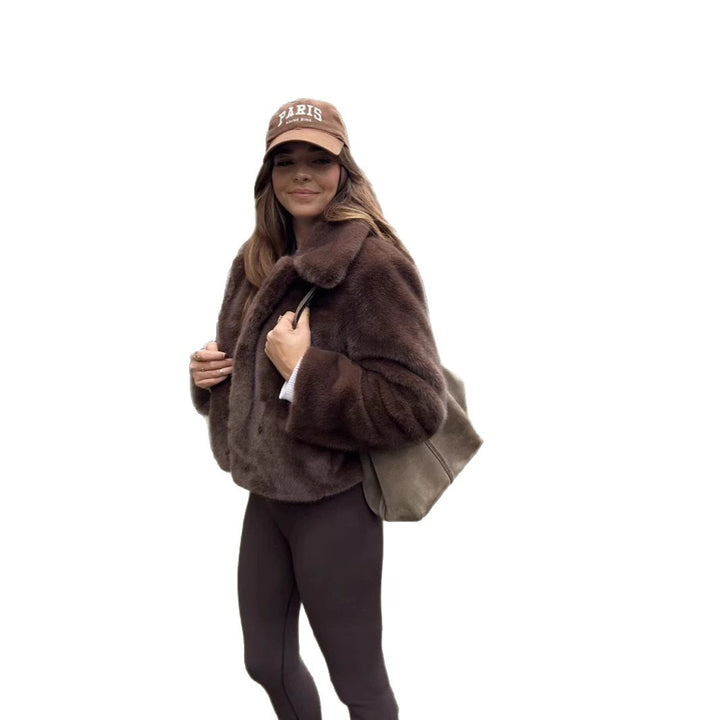 Damer Kort Konstpälsjacka med elegant Krage och extra Komfort Mirla-Eva Jonsson