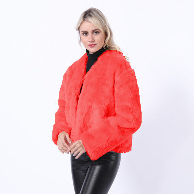 Damer Kort Konstpälsjacka med modern skärning och brett skurna ärmar Eva Jonsson-Eva Jonsson