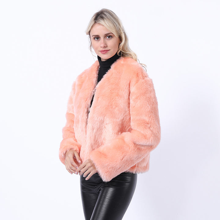 Damer Kort Konstpälsjacka med modern skärning och brett skurna ärmar Eva Jonsson-Eva Jonsson