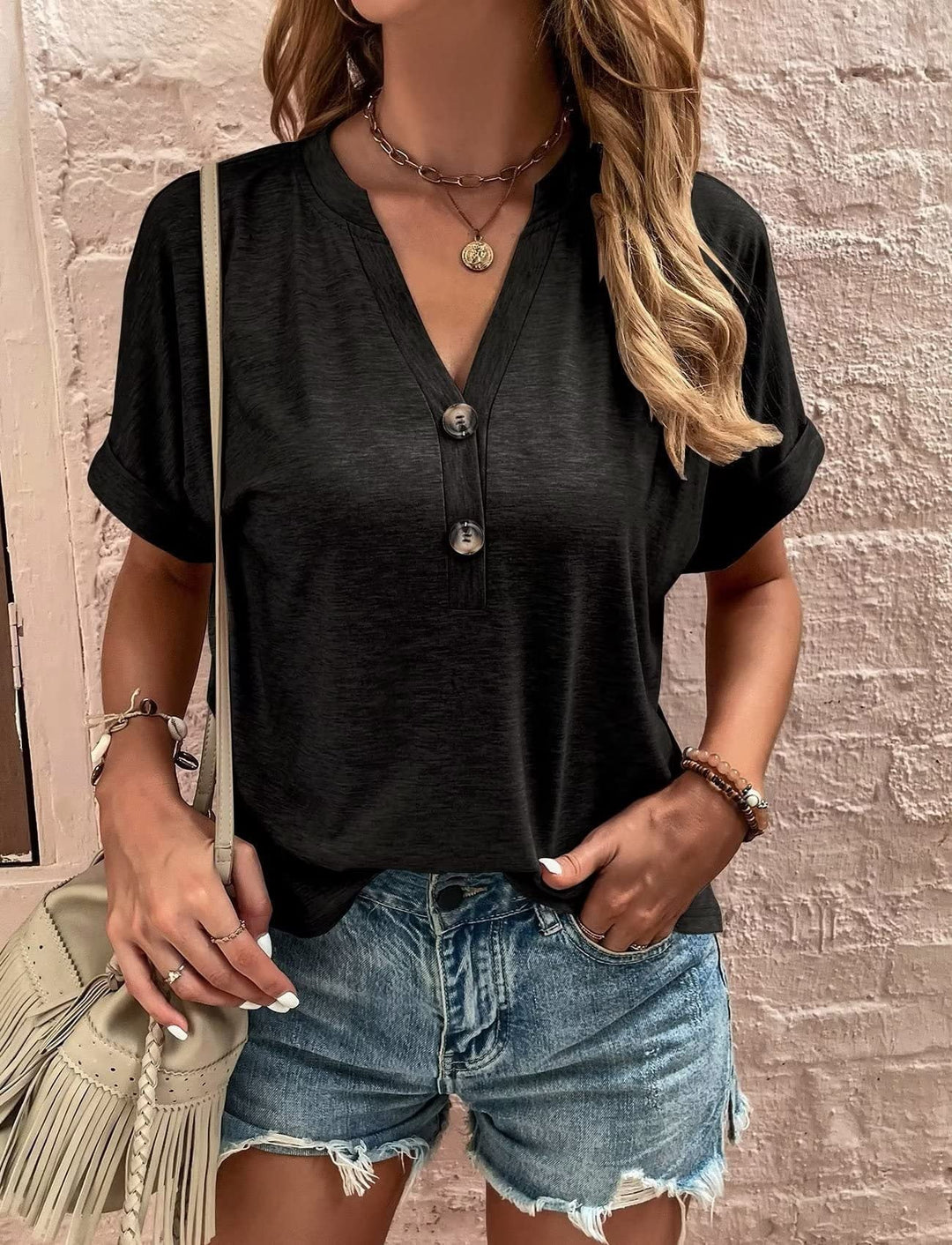 Damer Kort T-shirt med knapplist och Lätt passform Mirla-Eva Jonsson