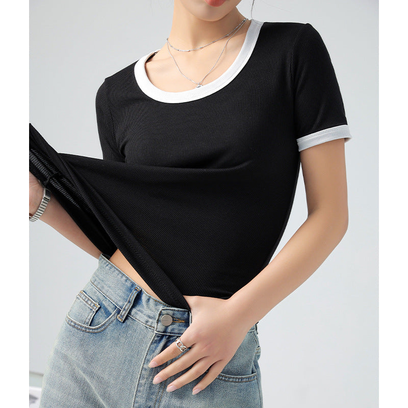 Damer Kortärmad T-shirt med Geometrisk Ribdesign och Kontrastdetaljer Mirla-Eva Jonsson