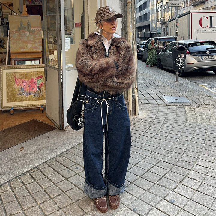 Damer Kunstpälsjacka i modern Cropped-stil Mirla-Eva Jonsson