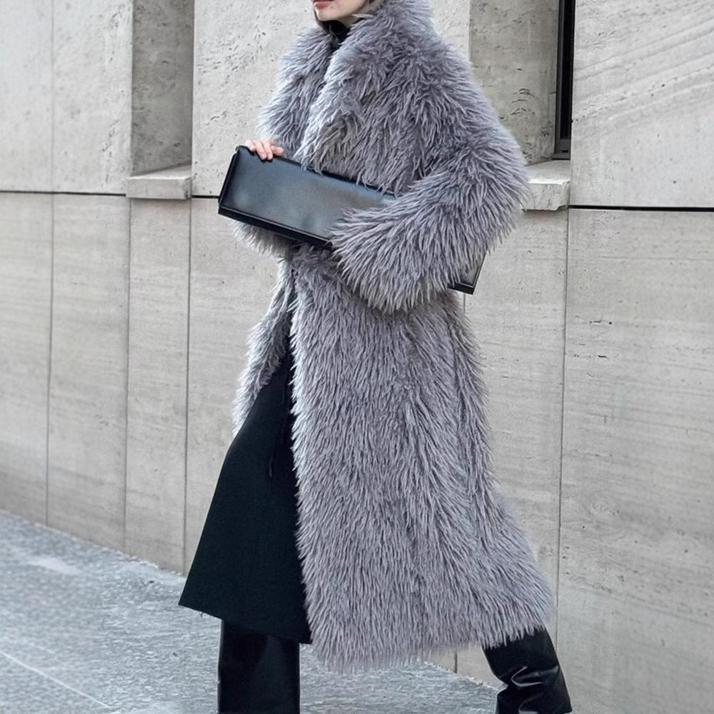 Damer Lång Konstpälsjacka med fluffig textur och oversized passform Mirla-Eva Jonsson