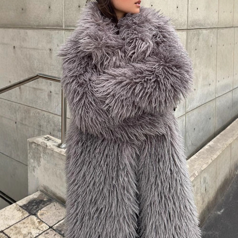 Damer Lång Konstpälsjacka med fluffig textur och oversized passform Mirla-Eva Jonsson