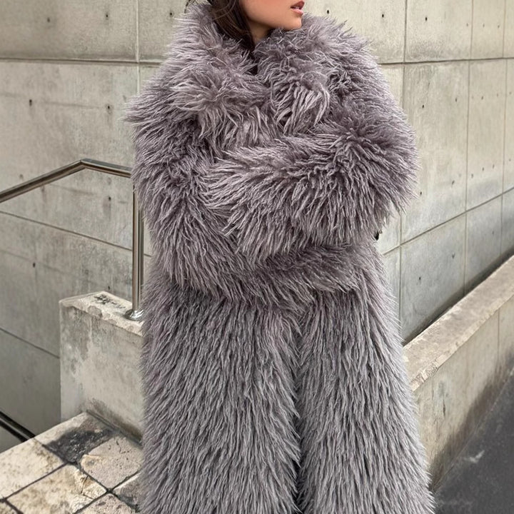 Damer Lång Konstpälsjacka med fluffig textur och oversized passform Mirla-Eva Jonsson