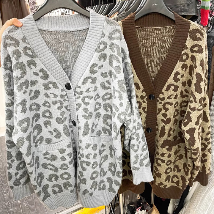 Damer Lätt Stickad Cardigan med Strukturerat Leopardmönster Eva Jonsson-Eva Jonsson