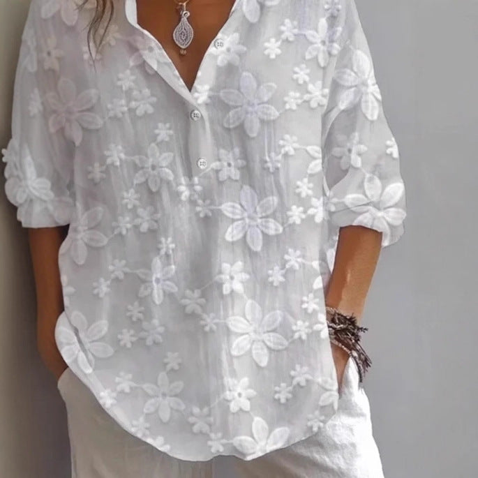 Damer Lätt blus med blommigt broderidesign Mirla-Eva Jonsson