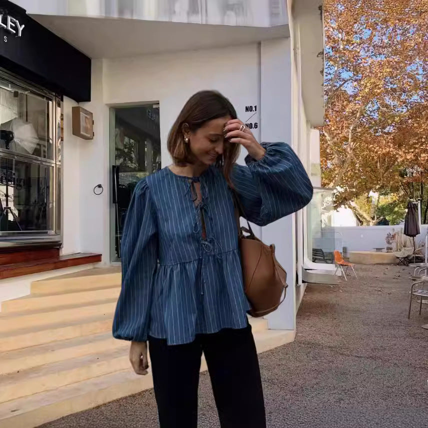 Damer Lätt blus med voluminösa ärmar och figursömmar Mirla-Eva Jonsson