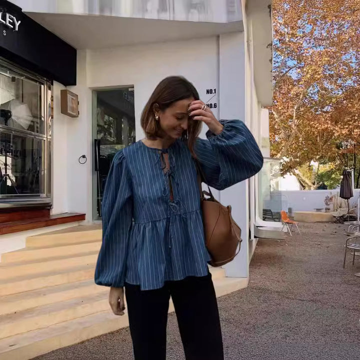 Damer Lätt blus med voluminösa ärmar och figursömmar Mirla-Eva Jonsson