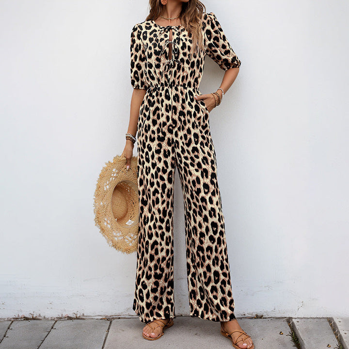 Damer Lätt jumpsuit med leopardmönster och axelbara puffärmar Mirla-Eva Jonsson