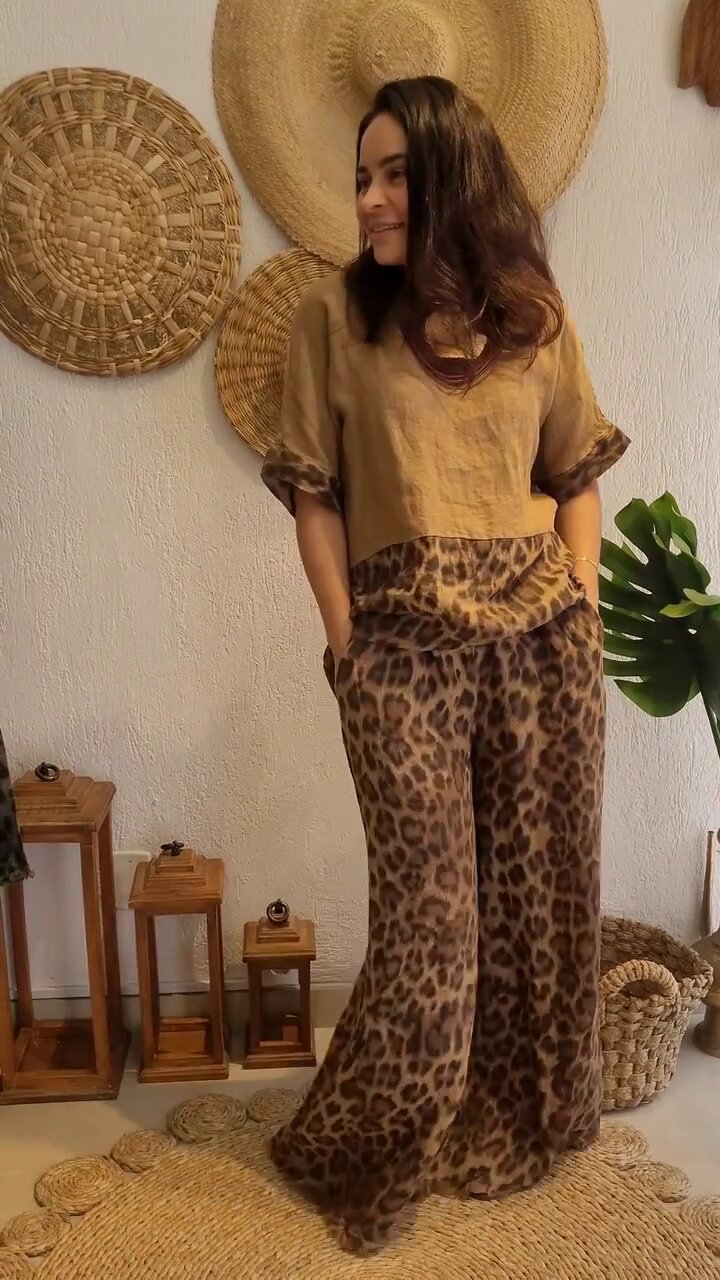 Damer Lätt och avslappnad sommaroutfit med leopardmönster Mirla-Eva Jonsson