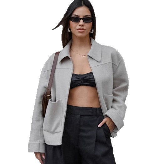Damer Lätt oversized jacka med praktiska fickor och elegant krage Mirla-Eva Jonsson