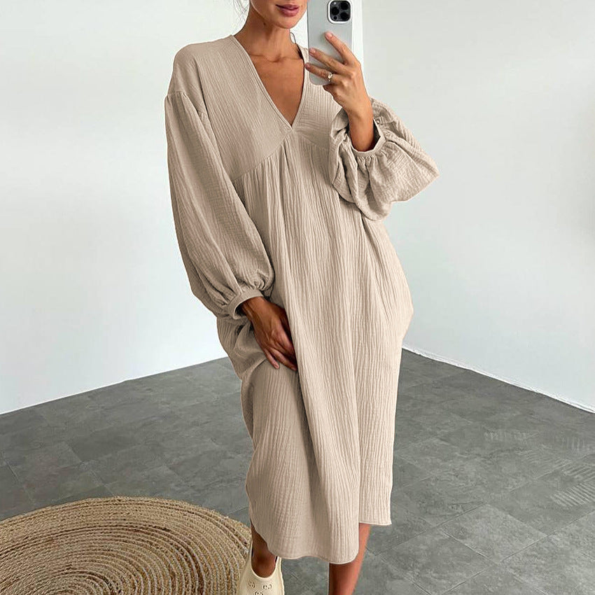 Damer Lätt oversized klänning med voluminösa ärmar och V-ringning Mirla-Eva Jonsson