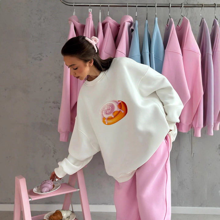 Damer Lätt oversized sweatshirt med lekfullt tryck Mirla-Eva Jonsson