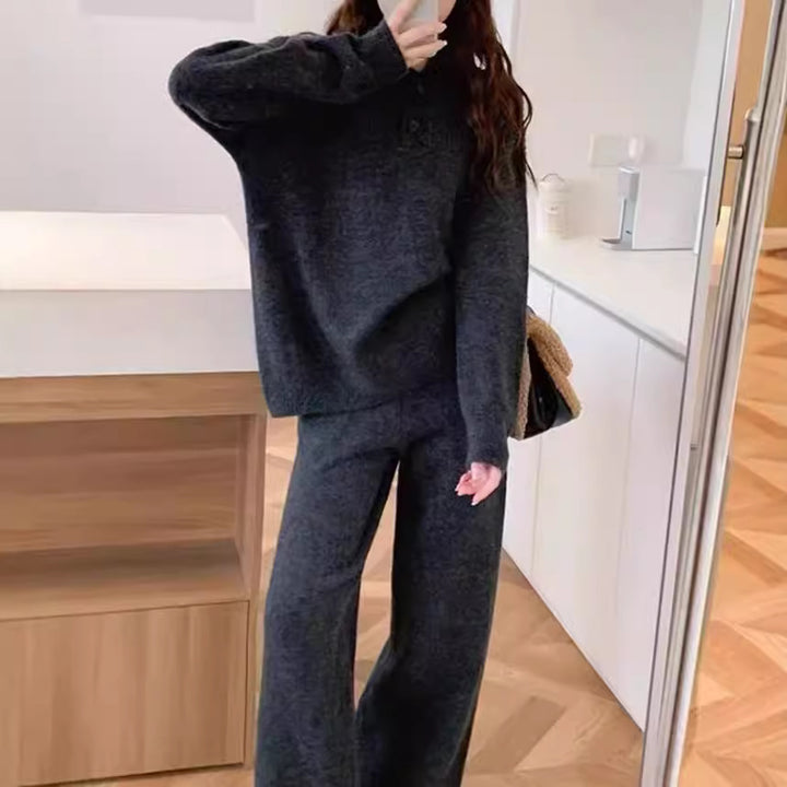 Damer Lätt stickad jumpsuit med hög krage och rymlig silhuett Mirla-Eva Jonsson
