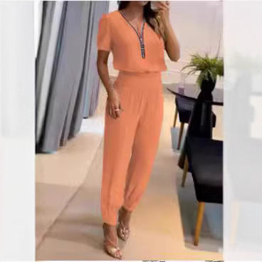 Damer Lättsam Jumpsuit med elegant V-ringning och perfekt passform Mirla-Eva Jonsson