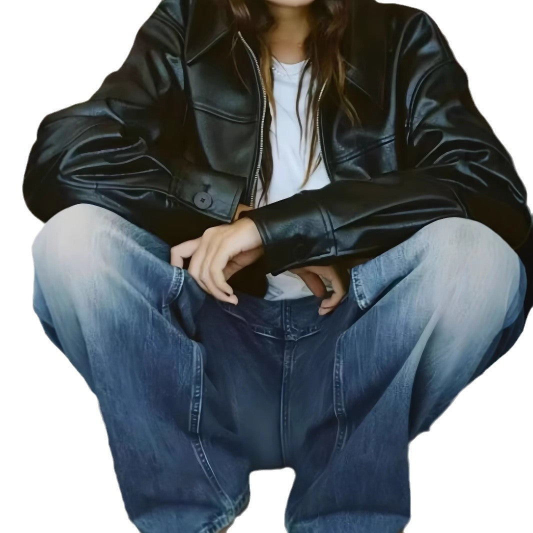 Damer Lättsamm Konstläderjacka med oversized skärning och eleganta detaljer Mirla-Eva Jonsson