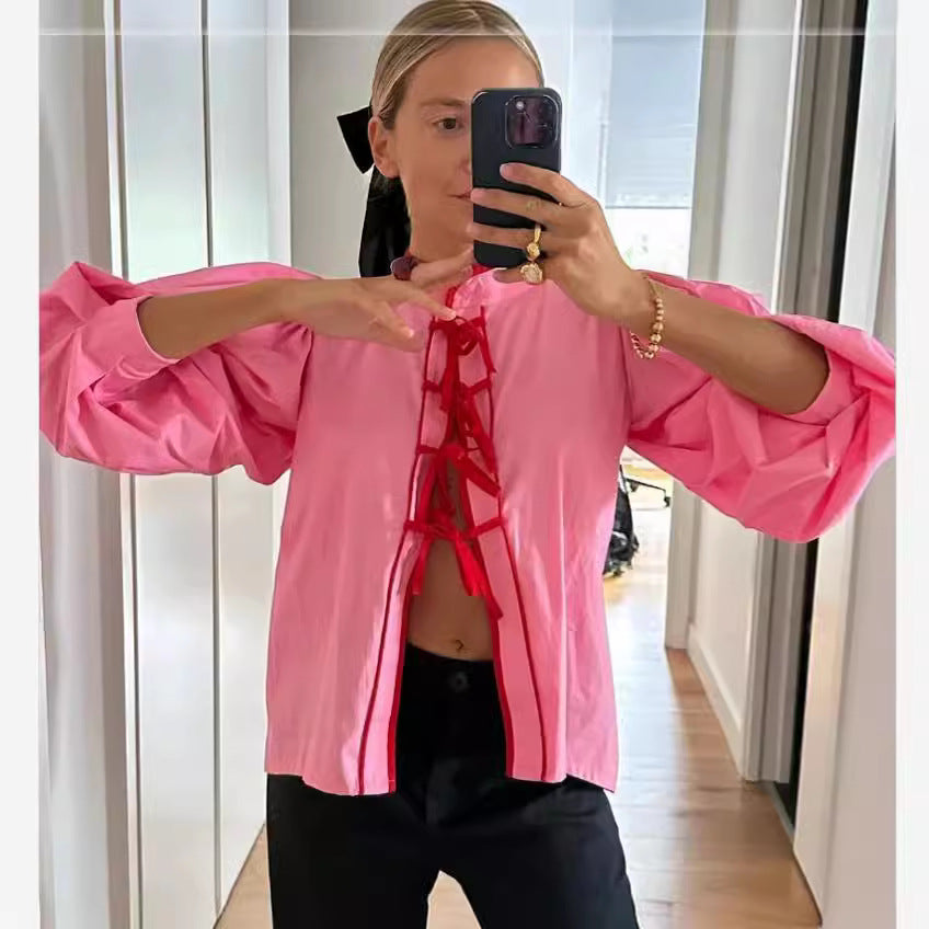 Damer Leken blus med volangdetaljer och dragsko Eva Jonsson-Eva Jonsson