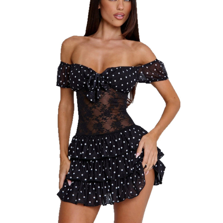 Damer Lekfull Off-Shoulder Klänning med Volangdetaljer Mirla-Eva Jonsson