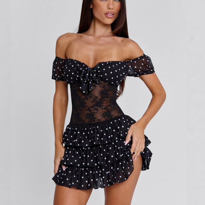 Damer Lekfull Off-Shoulder Klänning med Volangdetaljer Mirla-Eva Jonsson