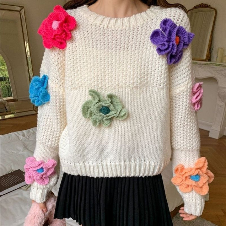 Damer Lekfull stickad tröja med blommorapplikationer Eva Jonsson-Eva Jonsson