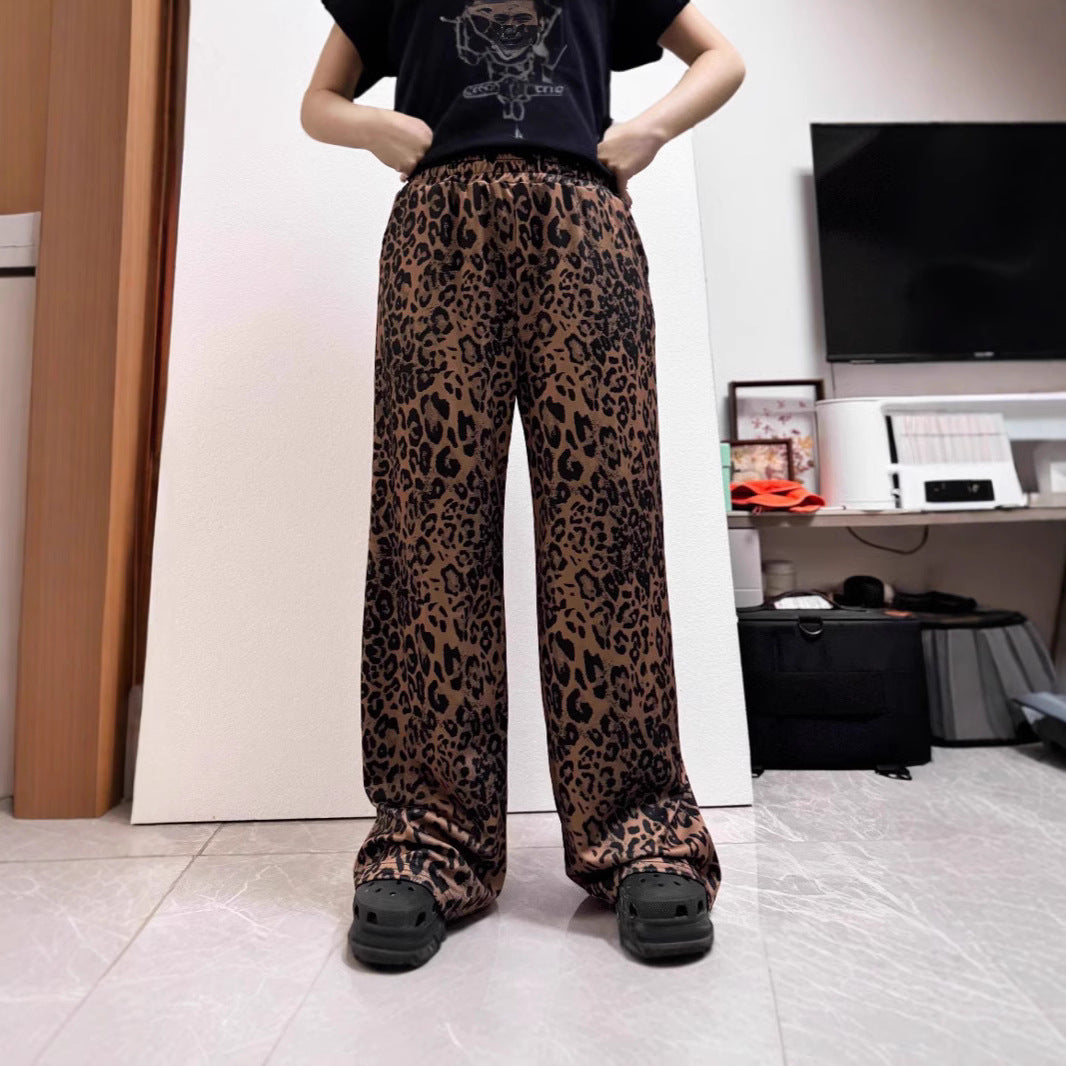 Damer Löst snittad linnebyxa med leopardmönster Mirla-Eva Jonsson