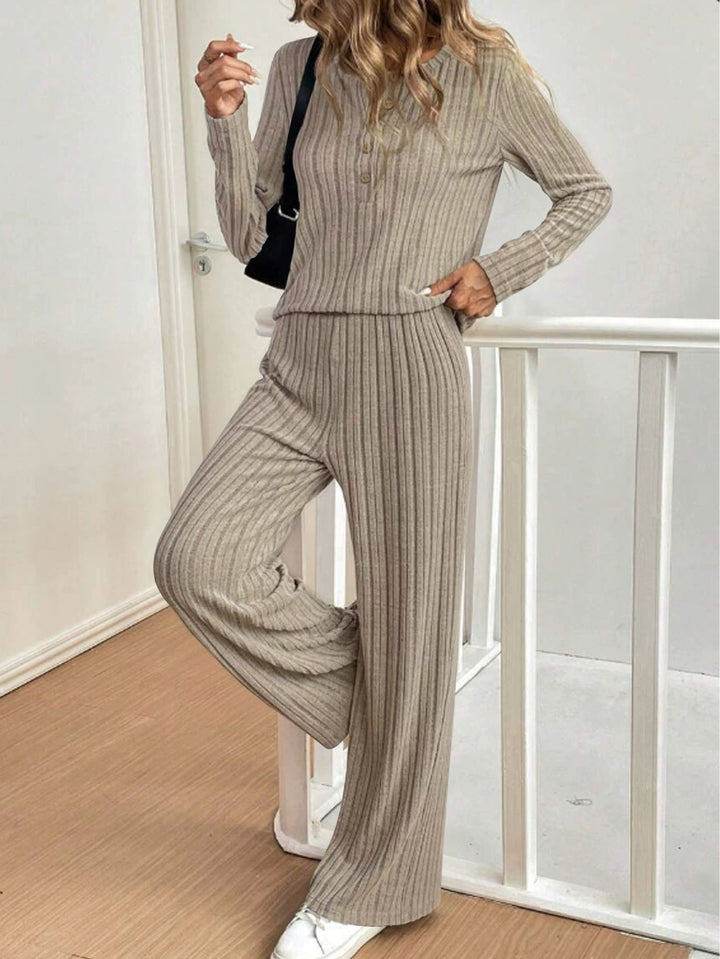 Damer Loungewear-set med strukturerad överdel och vida byxor Mirla-Eva Jonsson
